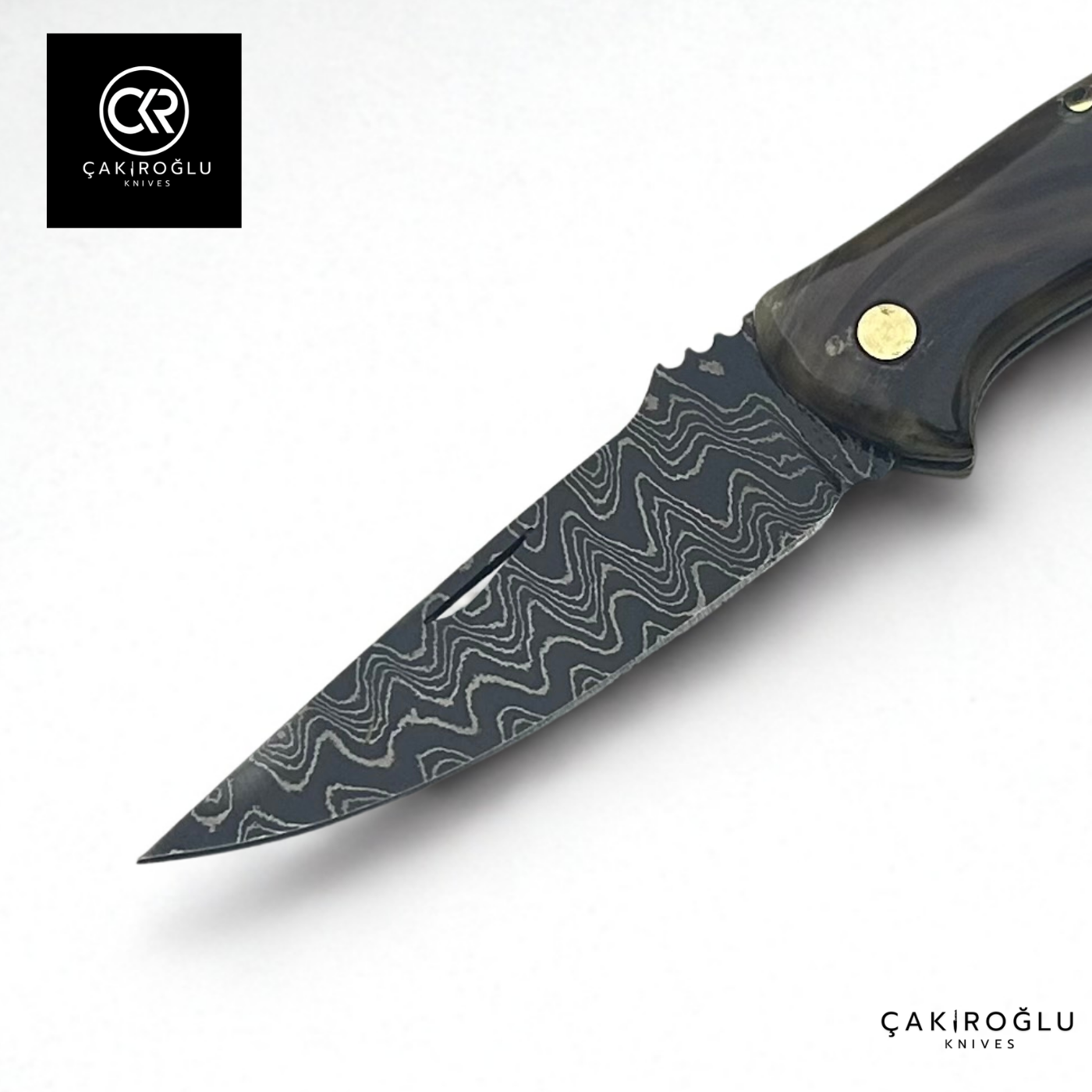 Handcrafted Custom Classic Style Folding Knife - Damascus Steel & Ram Horn Handle