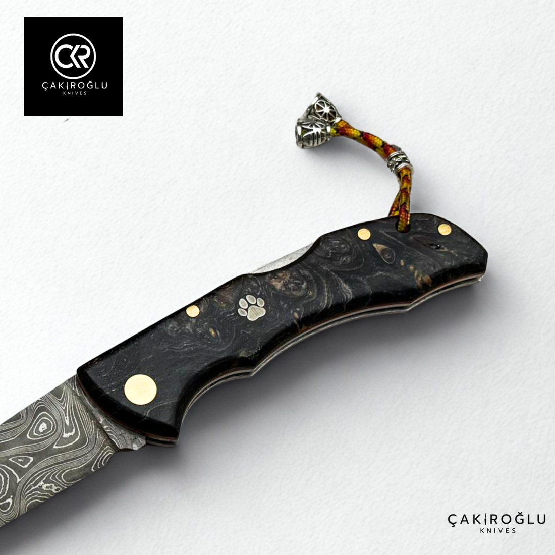 Showy Series Handcrafted Folding Knife - Damascus Steel & Stabilized Wood Handle