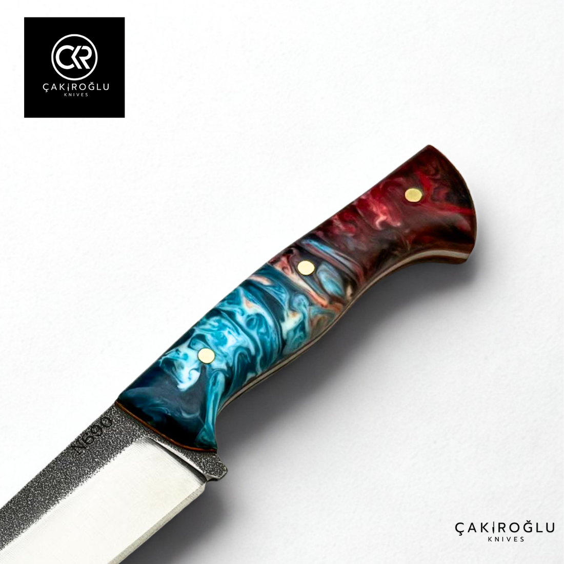 Premium Cutting Knife – N690 Böhler Steel & Epoxy Amber Handle