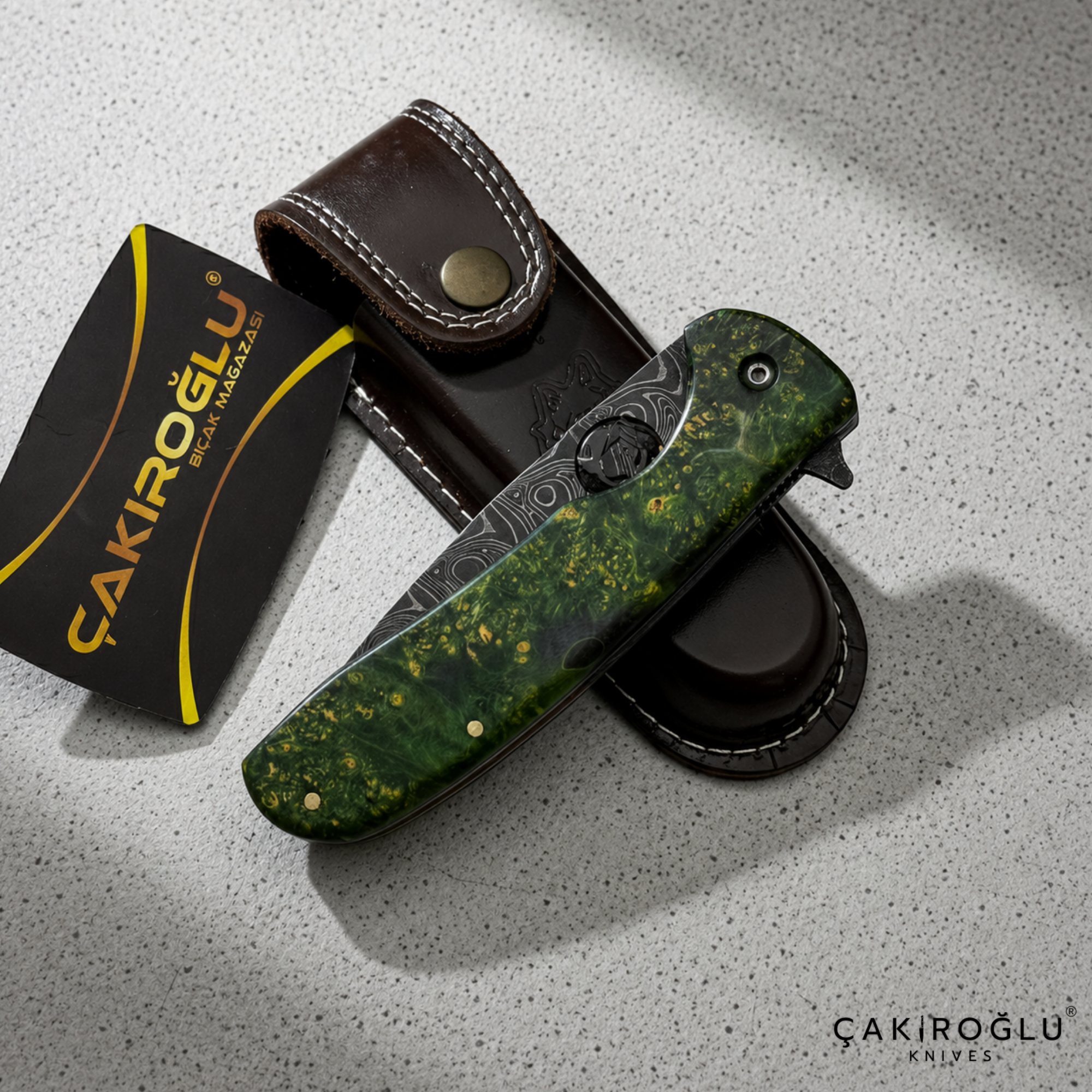 Handmade Damascus Folding Pocket Knife: Stabilize Handle