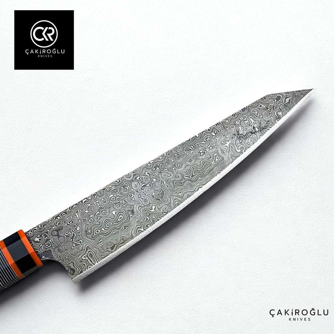 Handcrafted Professional Santoku Model Chef Knife with Damascus Steel