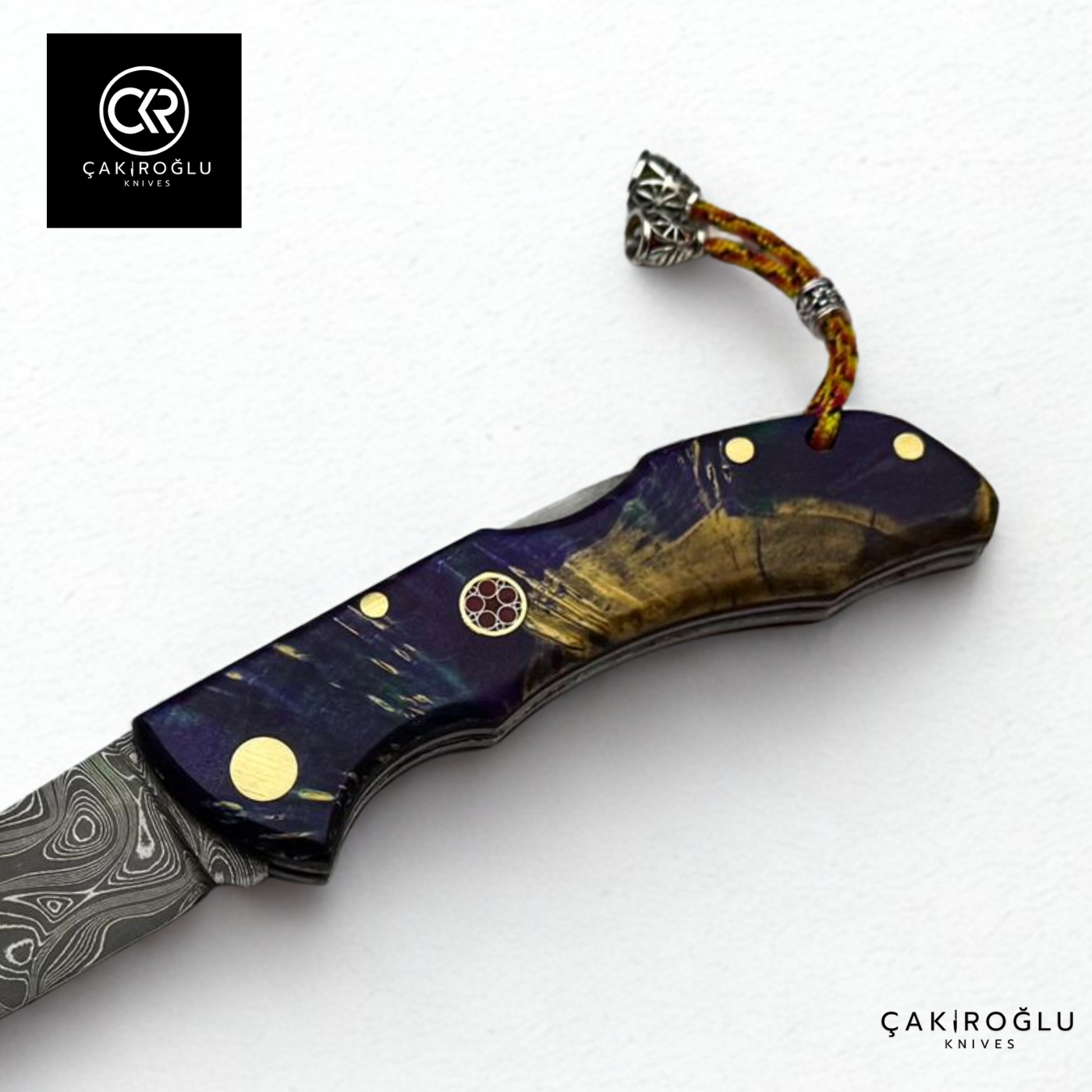 Showy Series Handcrafted Folding Knife - Damascus Steel & Stabilized Wood Handle