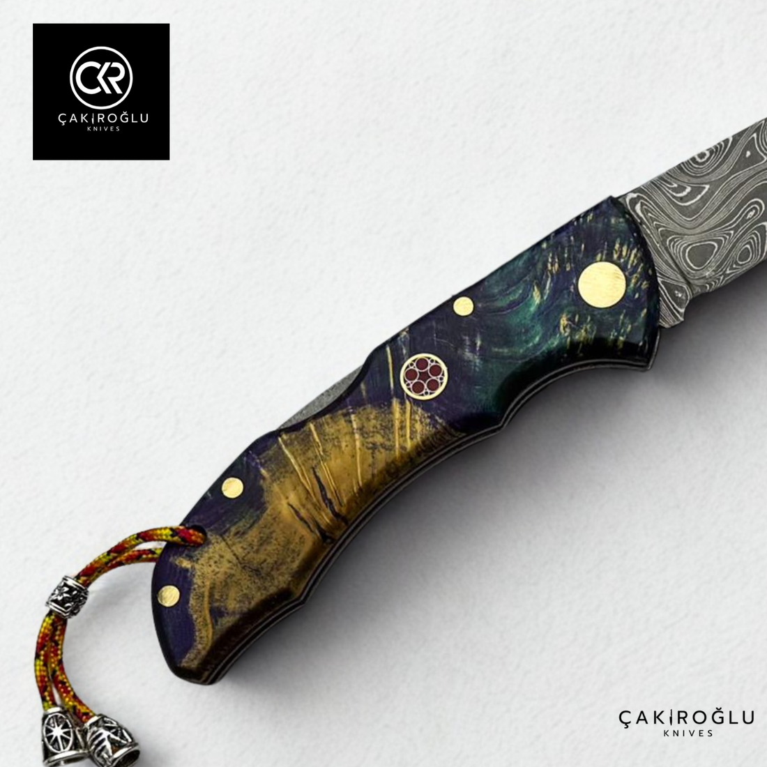 Showy Series Handcrafted Folding Knife - Damascus Steel & Stabilized Wood Handle