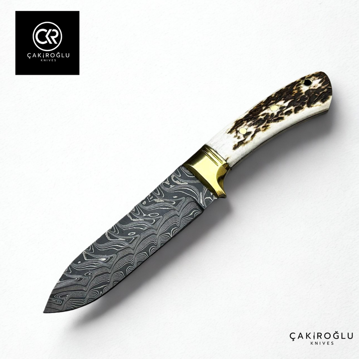 Handcrafted Custom-made Damascus Steel Bushcraft Hunting Knife - Deer Antler Handle & Brass Apron