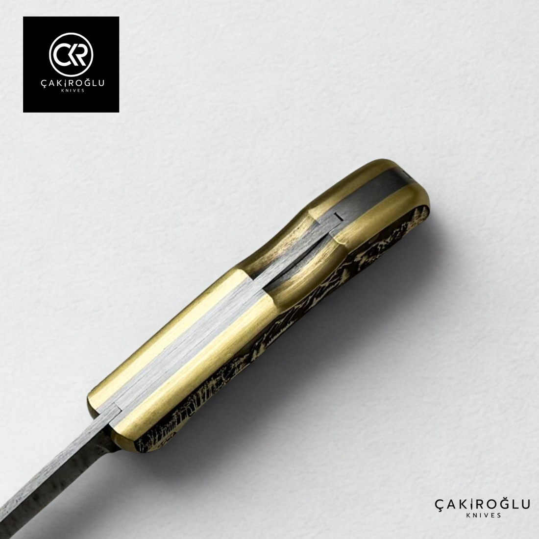 Showy Limited Edition Small Size Handcrafted Custom-made Folding Collectible Knife - Damascus Steel & Engraved Brass Handle