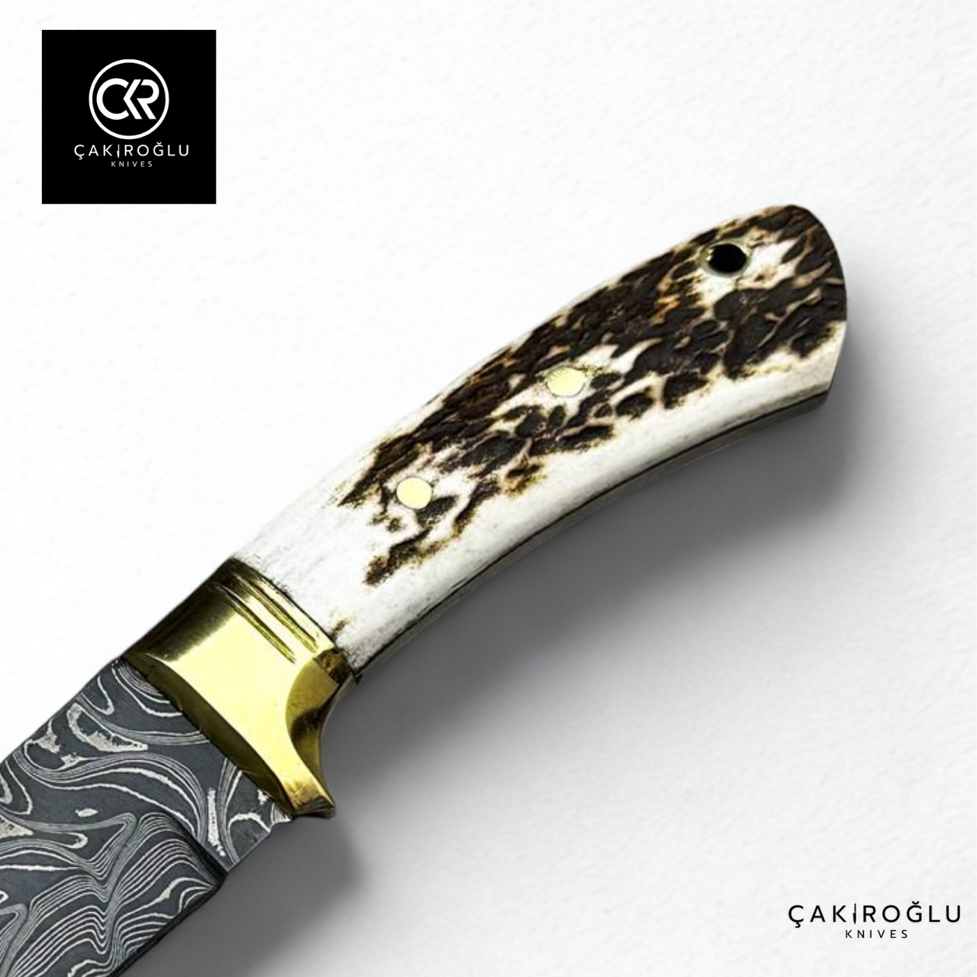 Handcrafted Custom-made Damascus Steel Bushcraft Hunting Knife - Deer Antler Handle & Brass Apron