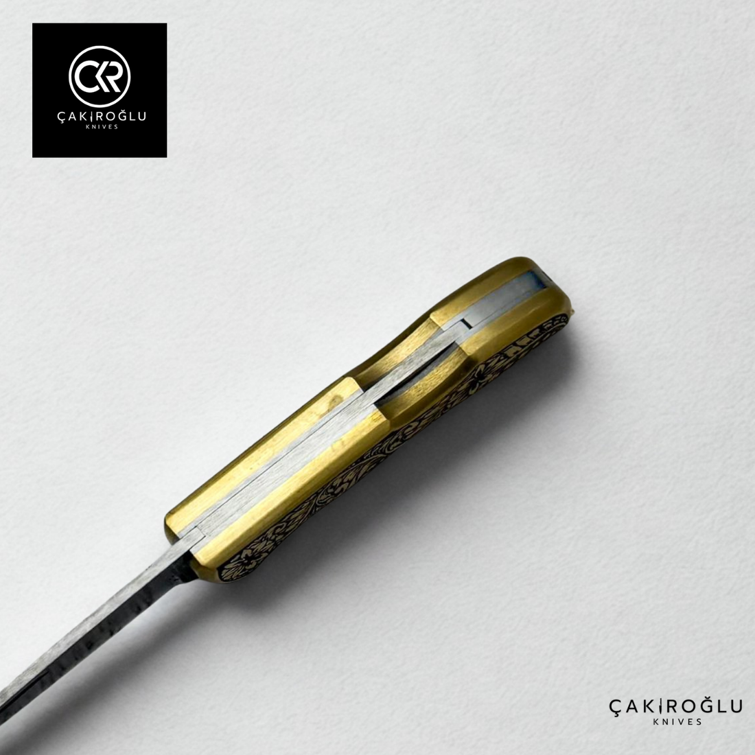 Showy Limited Edition Small Size Handcrafted Custom-made Folding Collectible Knife - Damascus Steel & Engraved Brass Handle