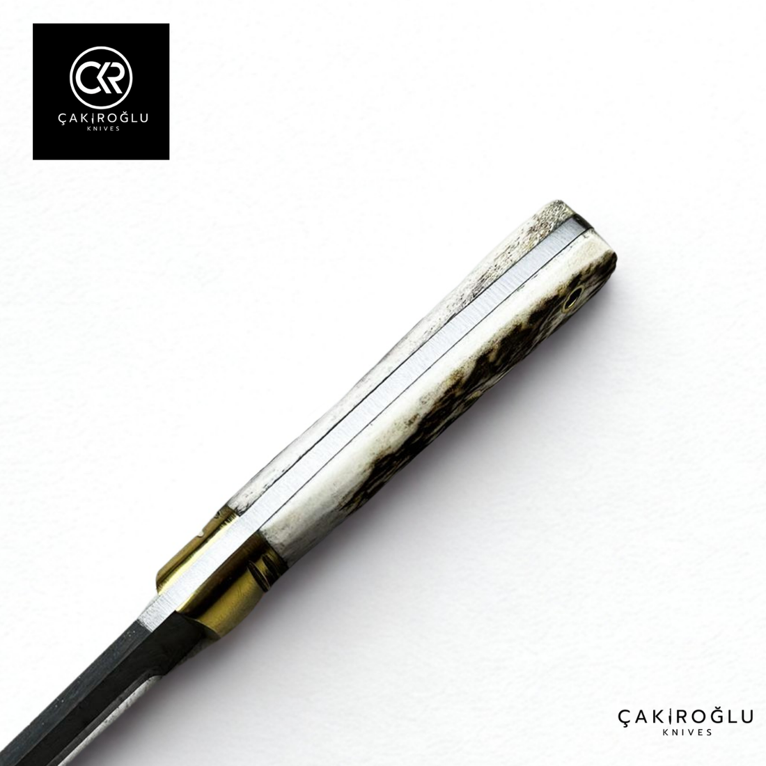 Handcrafted Custom-made Damascus Steel Bushcraft Hunting Knife - Deer Antler Handle & Brass Apron