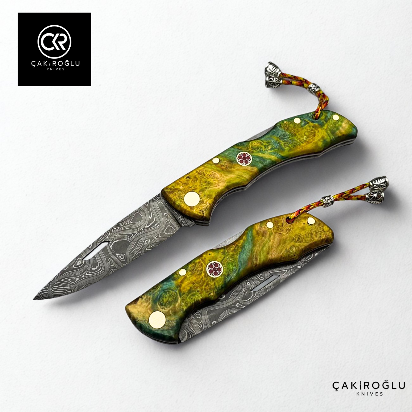 Showy Series Handcrafted Folding Knife - Damascus Steel & Stabilized Wood Handle