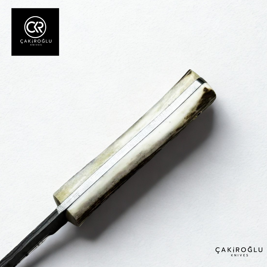 Handcrafted Custom-made Damascus Steel Bushcraft Hunting Knife - Deer Antler Handle