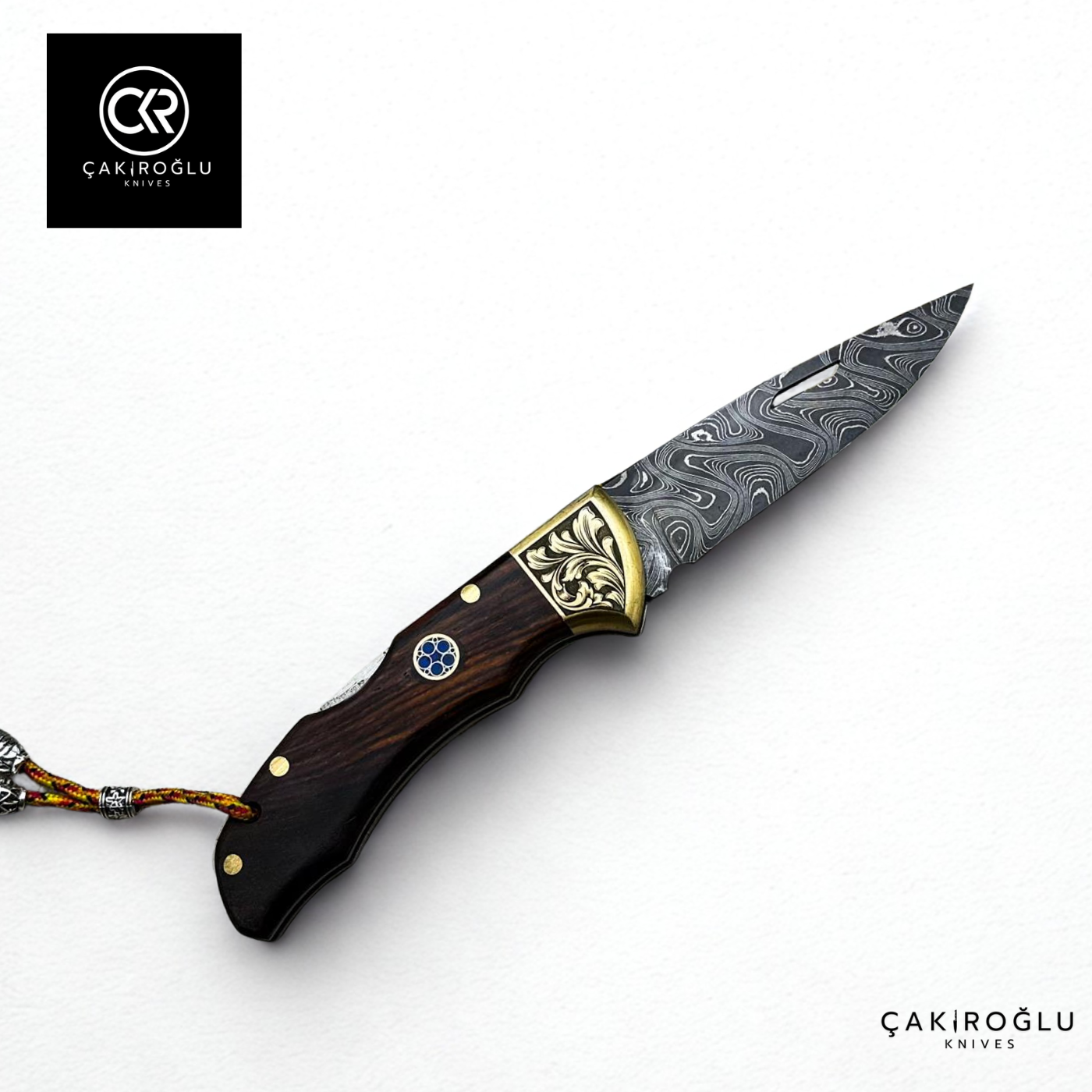 Showy Elite Handcrafted Custom-made Folding Knife - Damascus Steel & Engraved Apron