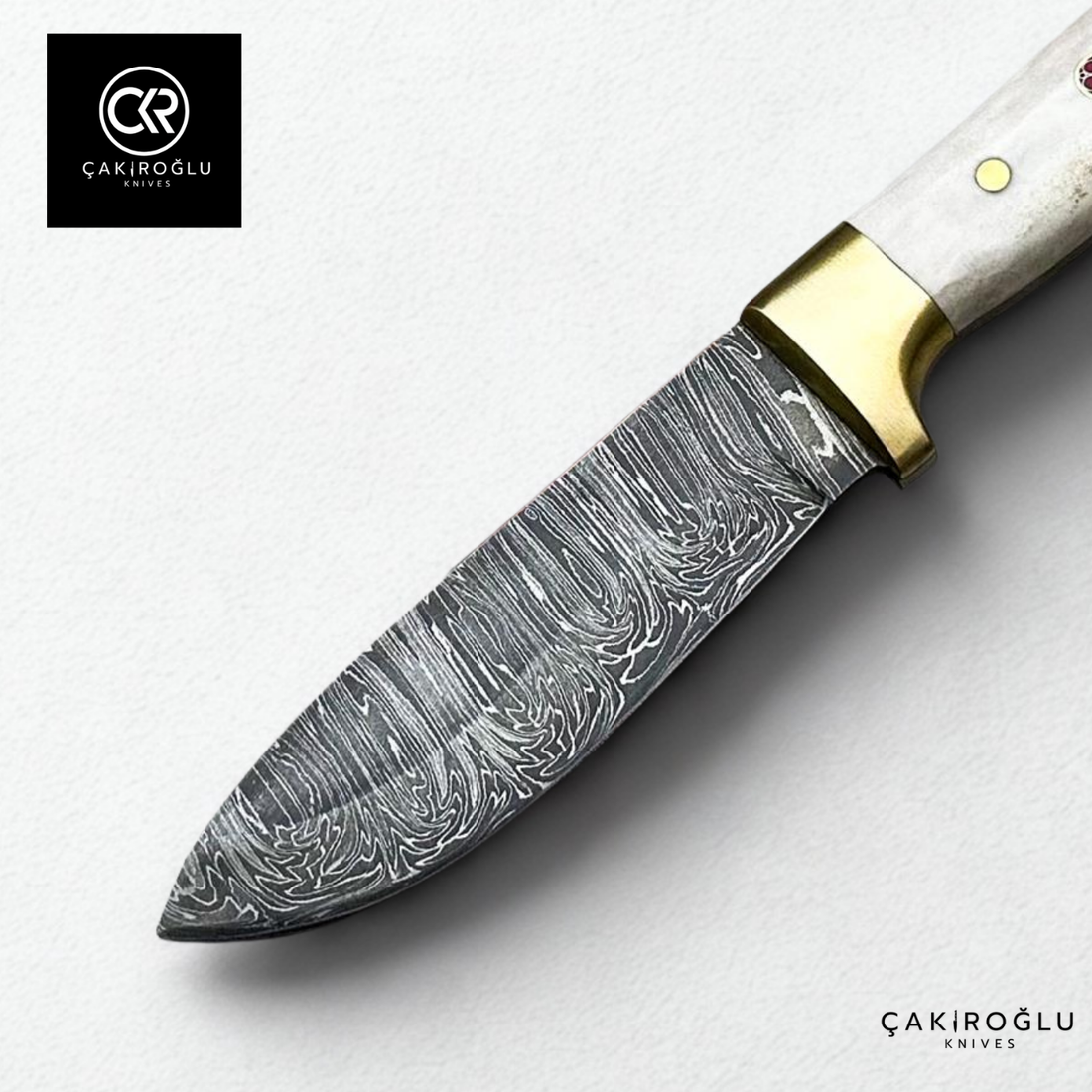 Handcrafted Custom-made Damascus Steel Bushcraft Hunting Knife - Deer Antler Handle & Brass Apron