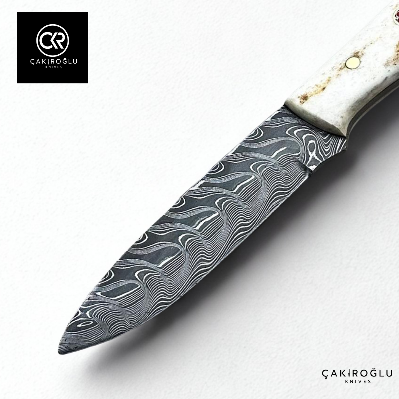 Bushcraft Frontier - Handcrafted Custom-made Damascus Steel Bushcraft Hunting Knife