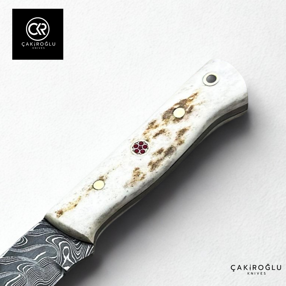 Bushcraft Frontier - Handcrafted Custom-made Damascus Steel Bushcraft Hunting Knife