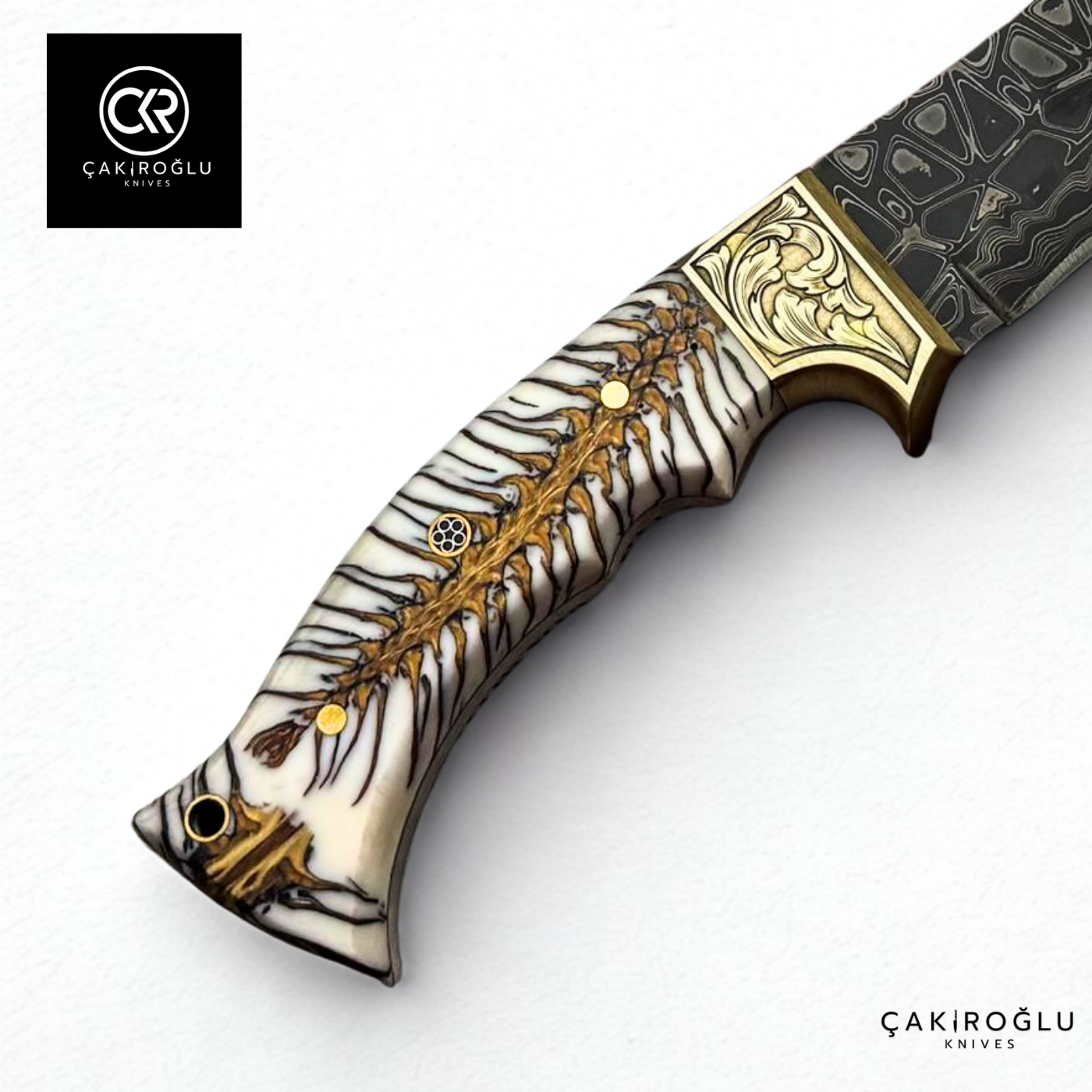 Şehzade Special Edition - Custom-Made Pine Cone Epoxy Handle Damascus Steel Hunting Knife