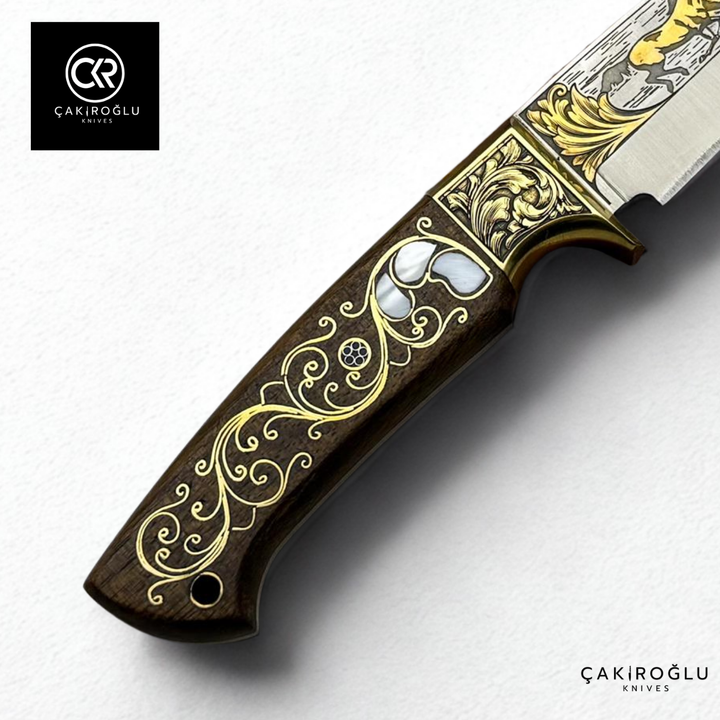 Regal Edge V2 – Limited Collector’s Edition N690 Knife with Gold Engraving & Mother of Pearl