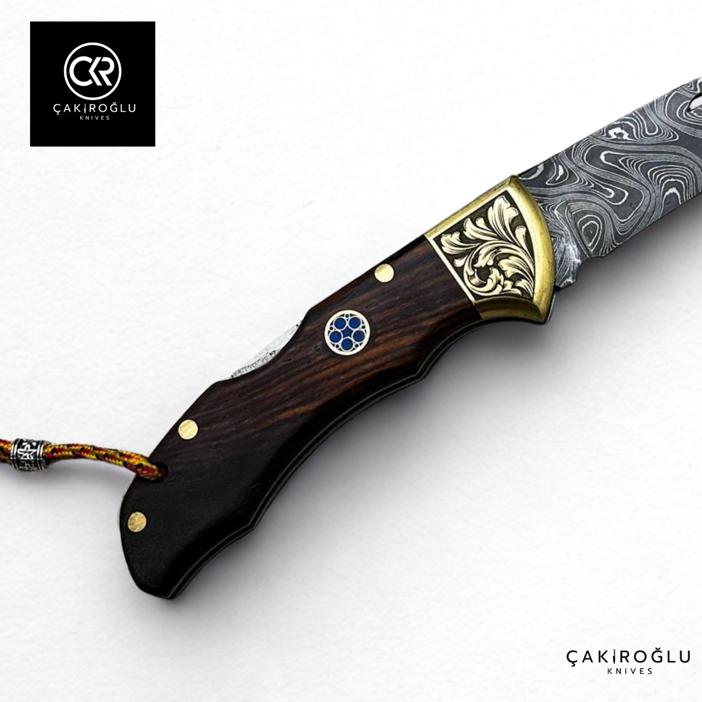 Showy Elite Handcrafted Custom-made Folding Knife - Damascus Steel & Engraved Apron