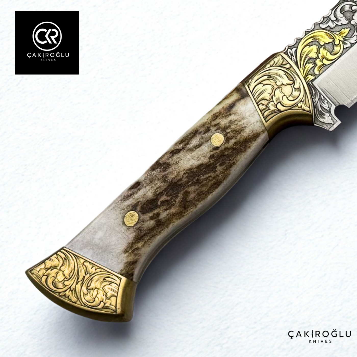 Royal Icons – Eagle | Limited Collector's Edition N690 Knife with 24K Gold Engraving & Deer Antler Handle