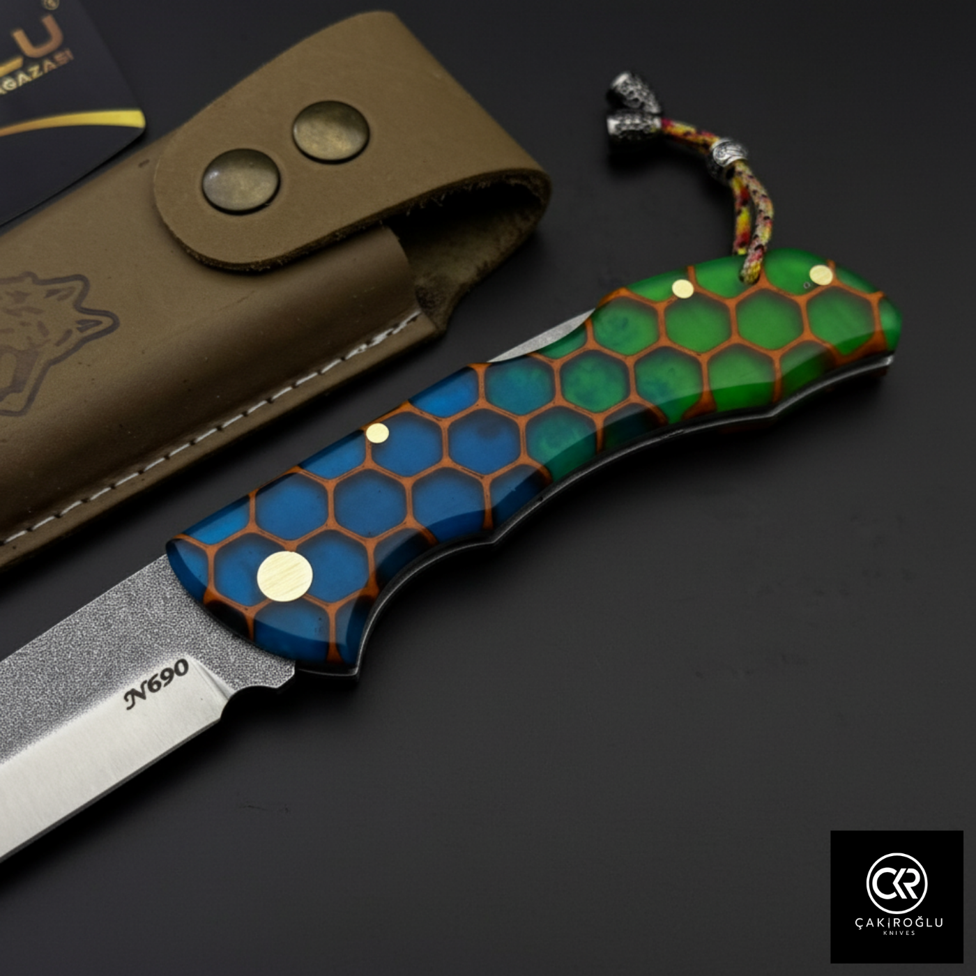 Showy Series Epoxy Honeycomb Version Handcrafted Custom Folding Knife - N690 Böhler Steel