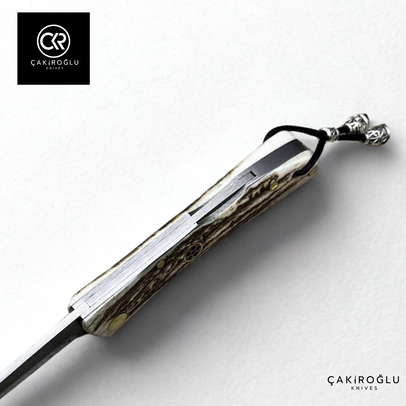 Showy Series Handcrafted Folding Knife - N690 Böhler Stainless Steel & Deer Antler Handle