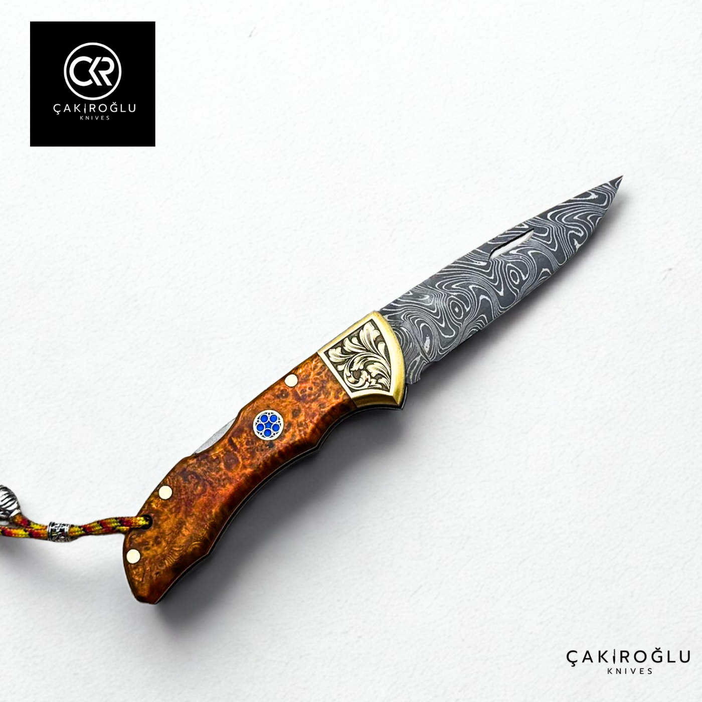 Showy Elite Handcrafted Custom-made Folding Knife - Damascus Steel & Engraved Apron