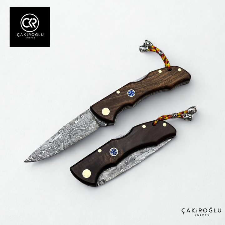 Showy Series Handcrafted Folding Knife - Damascus Steel & Walnut Root Handle