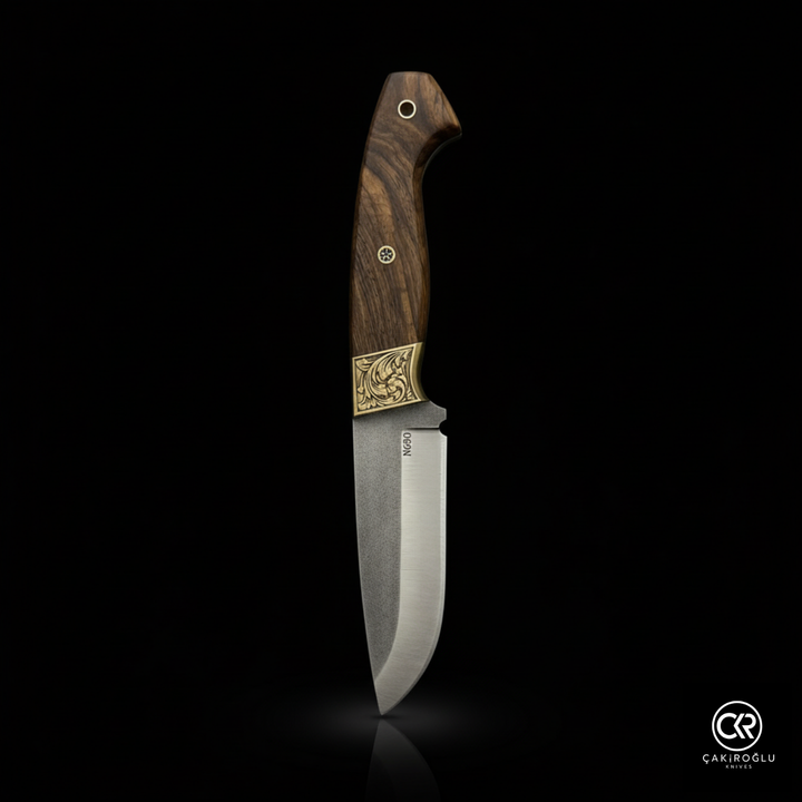 Handcrafted Custom-made Hunting Knife with Magnesium Bar