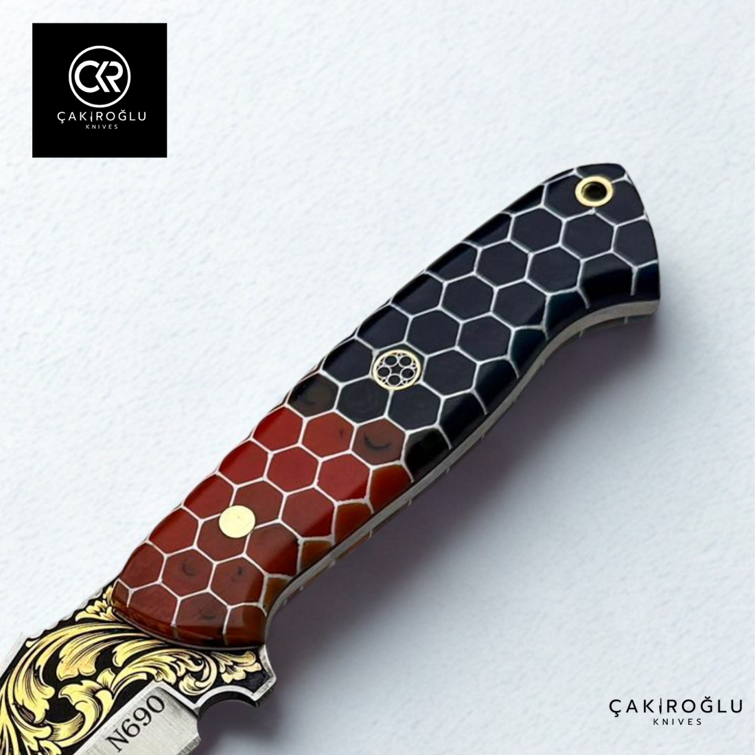 Aurum Hive V2 - Limited Collector’s Edition N690 Knife with Gold Engraving & Epoxy Hive Handle