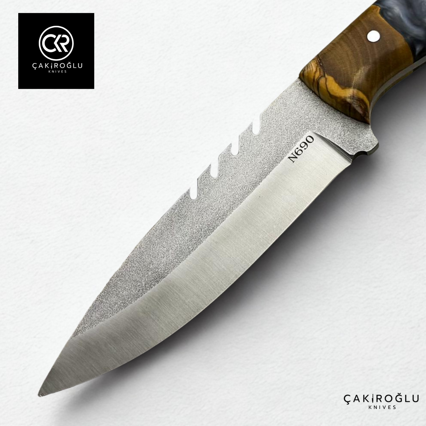 Handcrafted Custom-made Böhler N690 Steel & Epoxy Hybrid Handle Hunting Knife