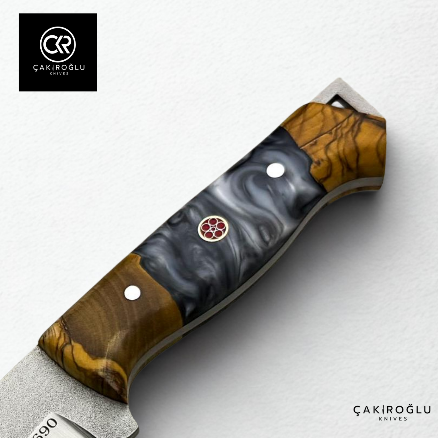 Handcrafted Custom-made Böhler N690 Steel & Epoxy Hybrid Handle Hunting Knife