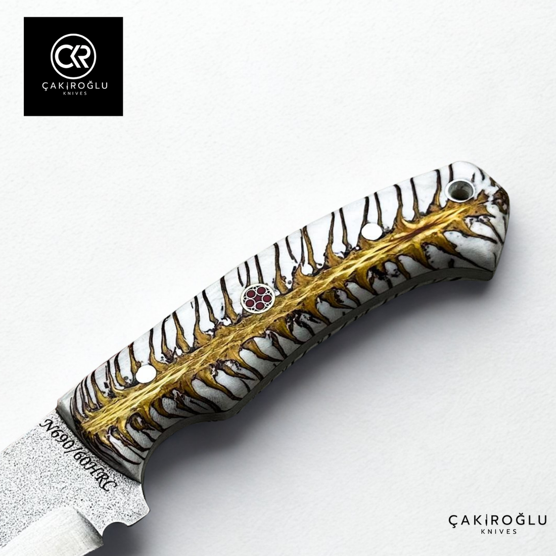 Handcrafted Custom-made Böhler N690 Steel & Pine Cone Epoxy Handle Hunting Knife