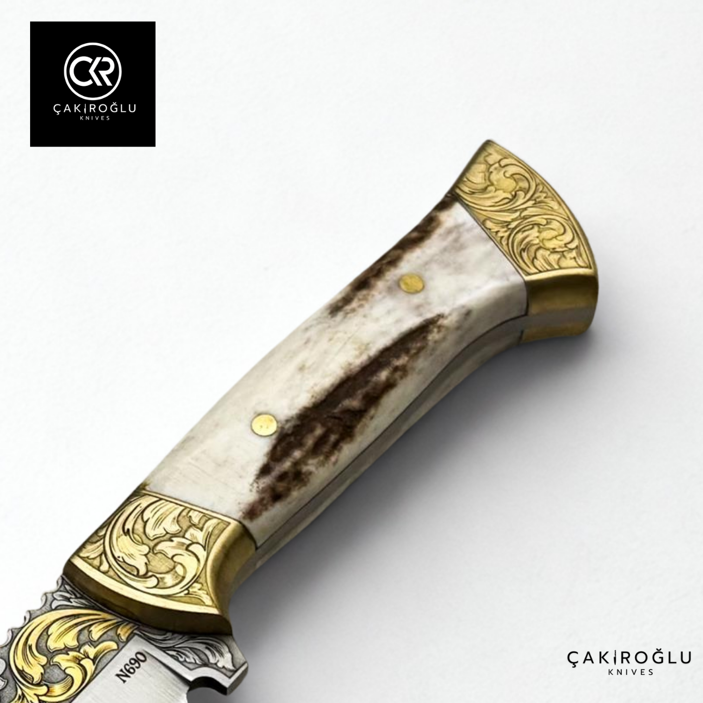 Royal Icons – Deer | Limited Collector's Edition N690 Knife with 24K Gold Engraving & Deer Antler Handle