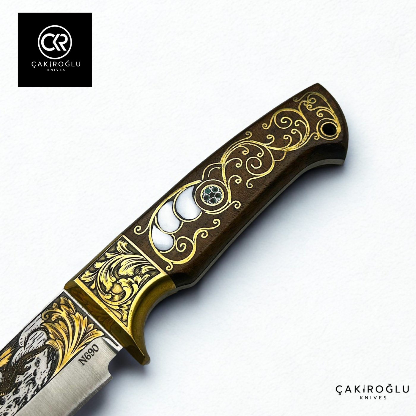 Regal Edge V1 – Limited Collector’s Edition N690 Knife with Gold Engraving & Mother of Pearl