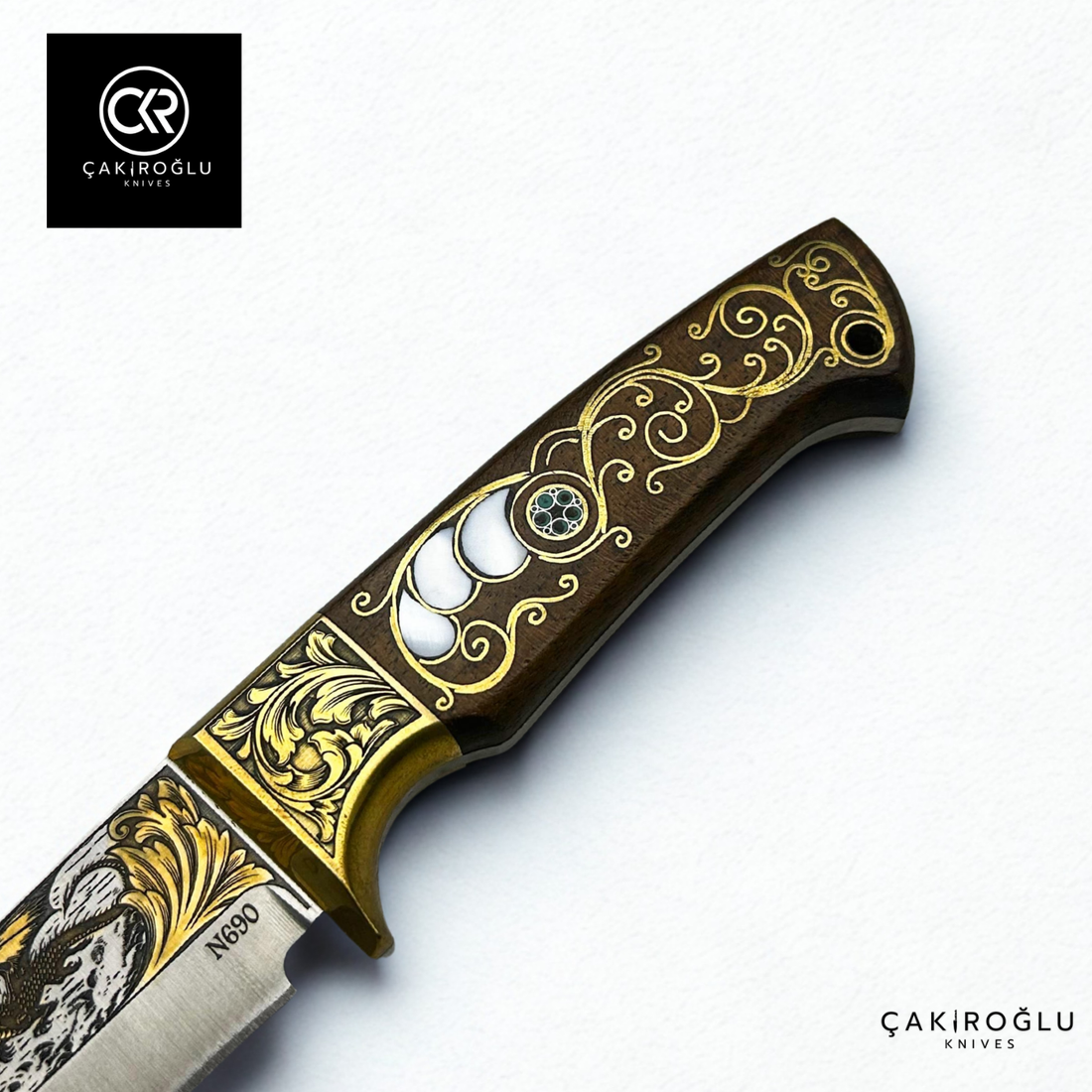 Regal Edge – Limited Collector’s Edition N690 Knife with Gold Engraving & Mother of Pearl