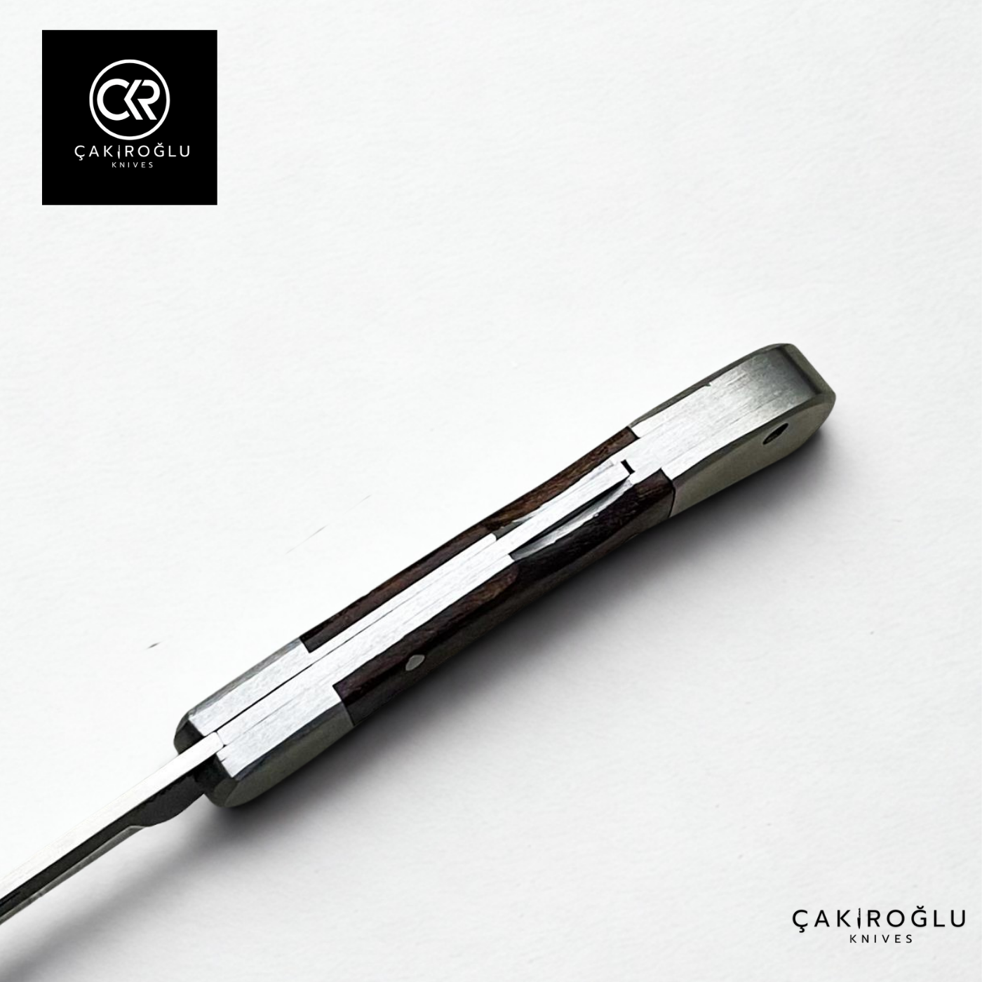 Classic v2 - Handcrafted Folding Knife