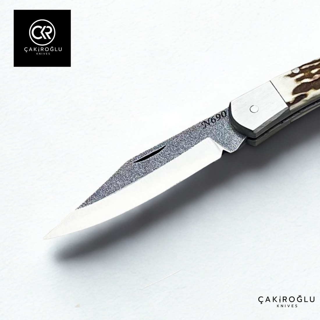 Classic Plus - Handcrafted Pocket Knife