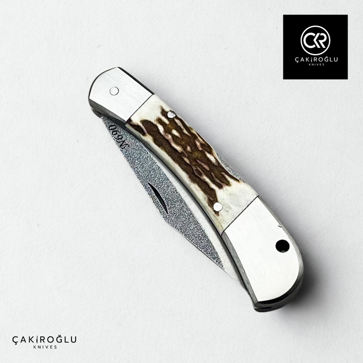 Classic Plus - Handcrafted Pocket Knife
