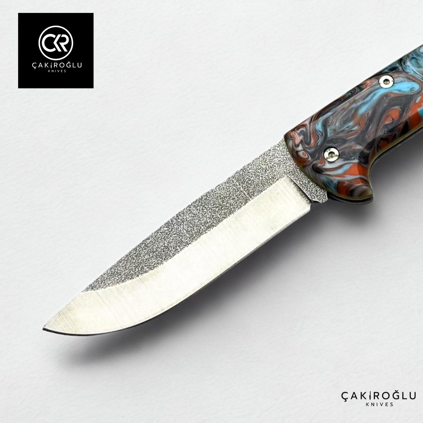 Göxon 207 v2 - Epoxy Amber Handle Handcrafted Knife