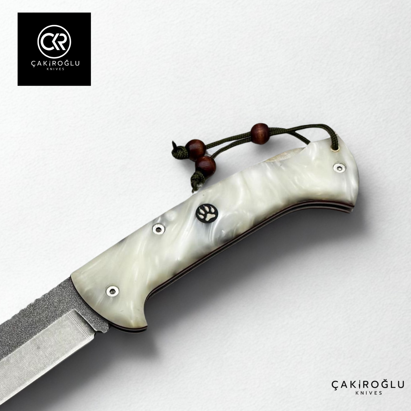 Göxon 207 v2 - Epoxy Amber Handle Handcrafted Knife