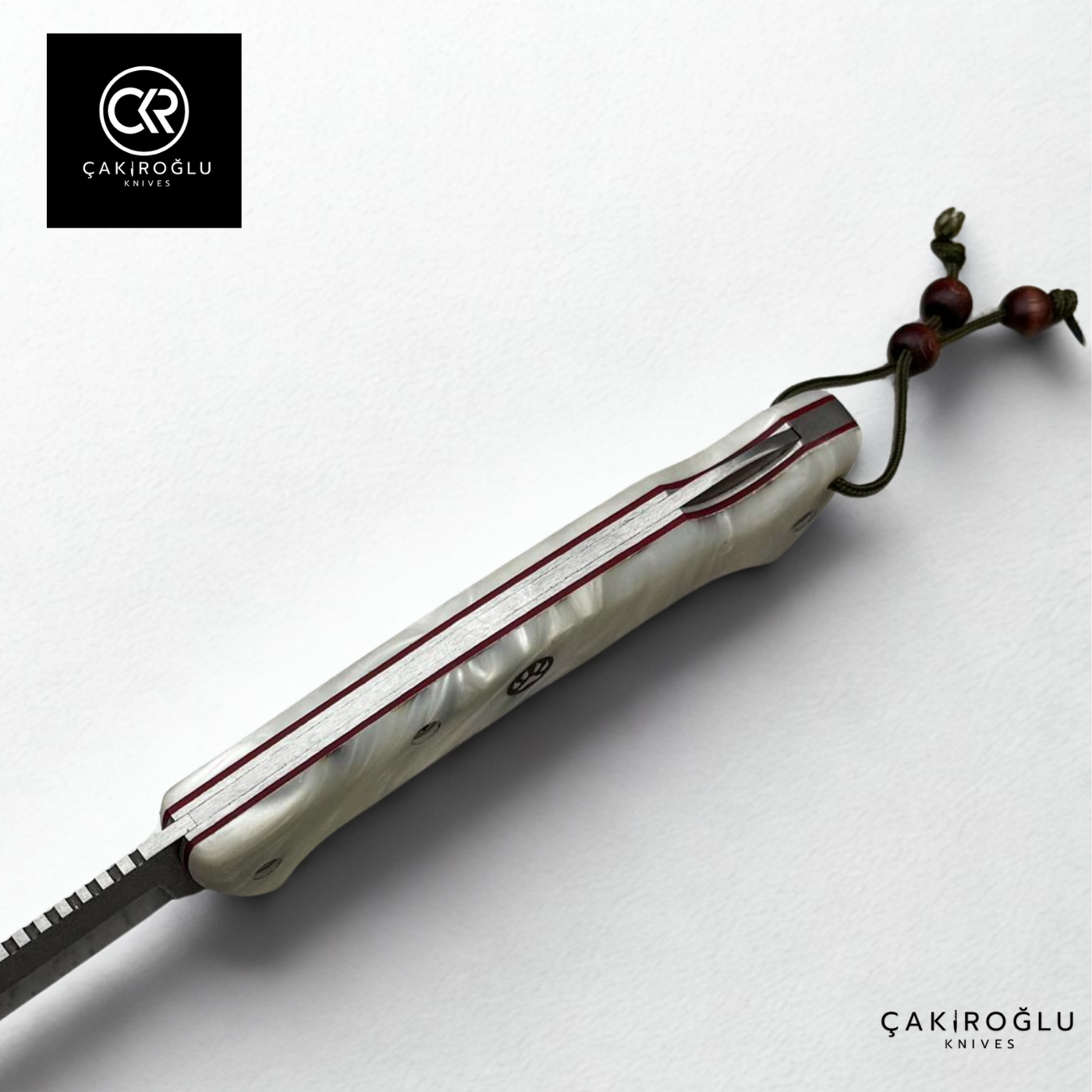 Göxon 207 v2 - Epoxy Amber Handle Handcrafted Knife