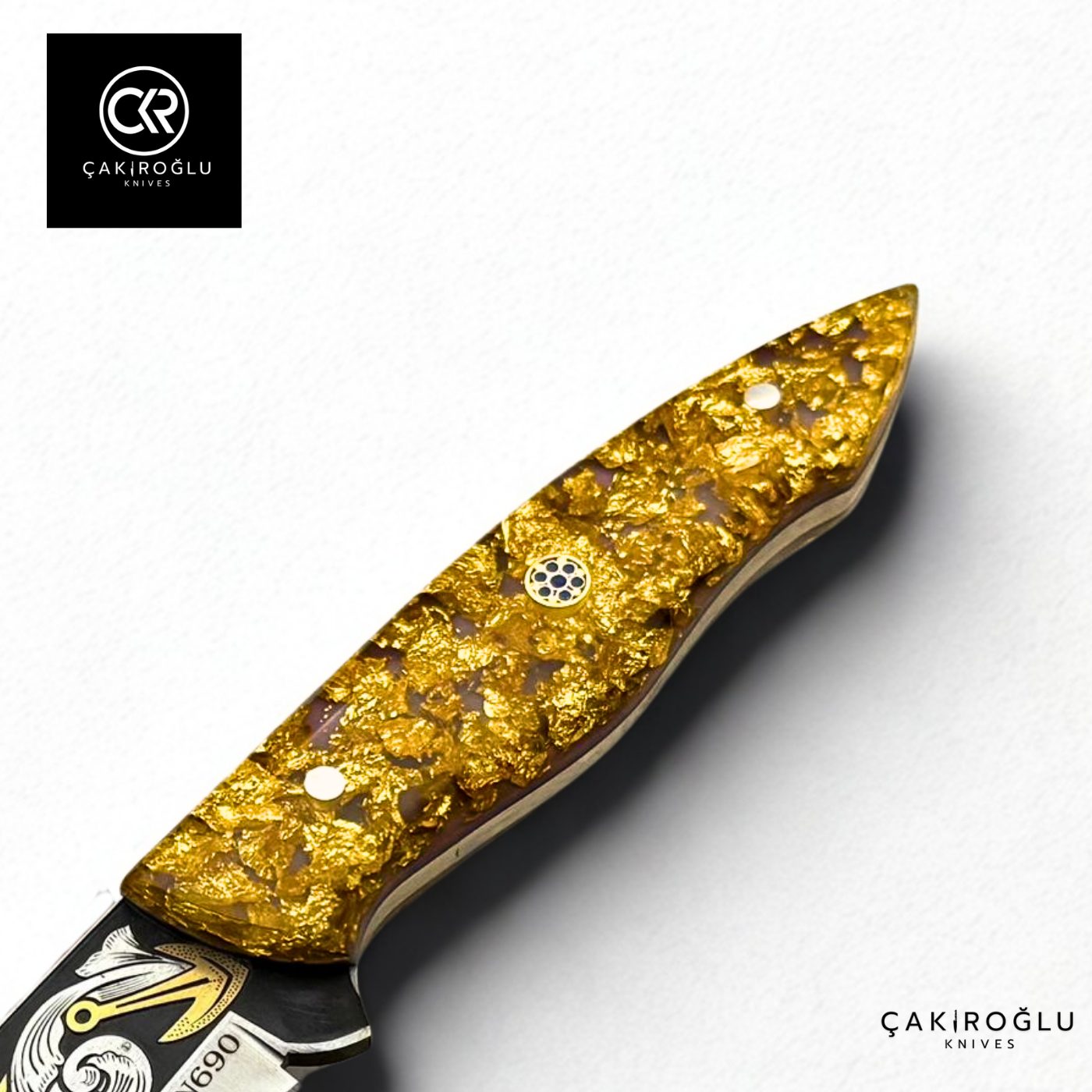 Golden Dust V1 - Limited Collector’s Edition N690 Knife with Gold Engraving & Golden Dust Handle
