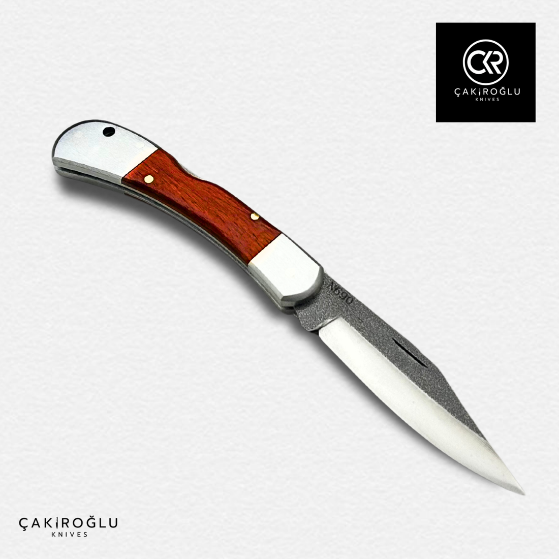 Classic Plus - Handcrafted Pocket Knife